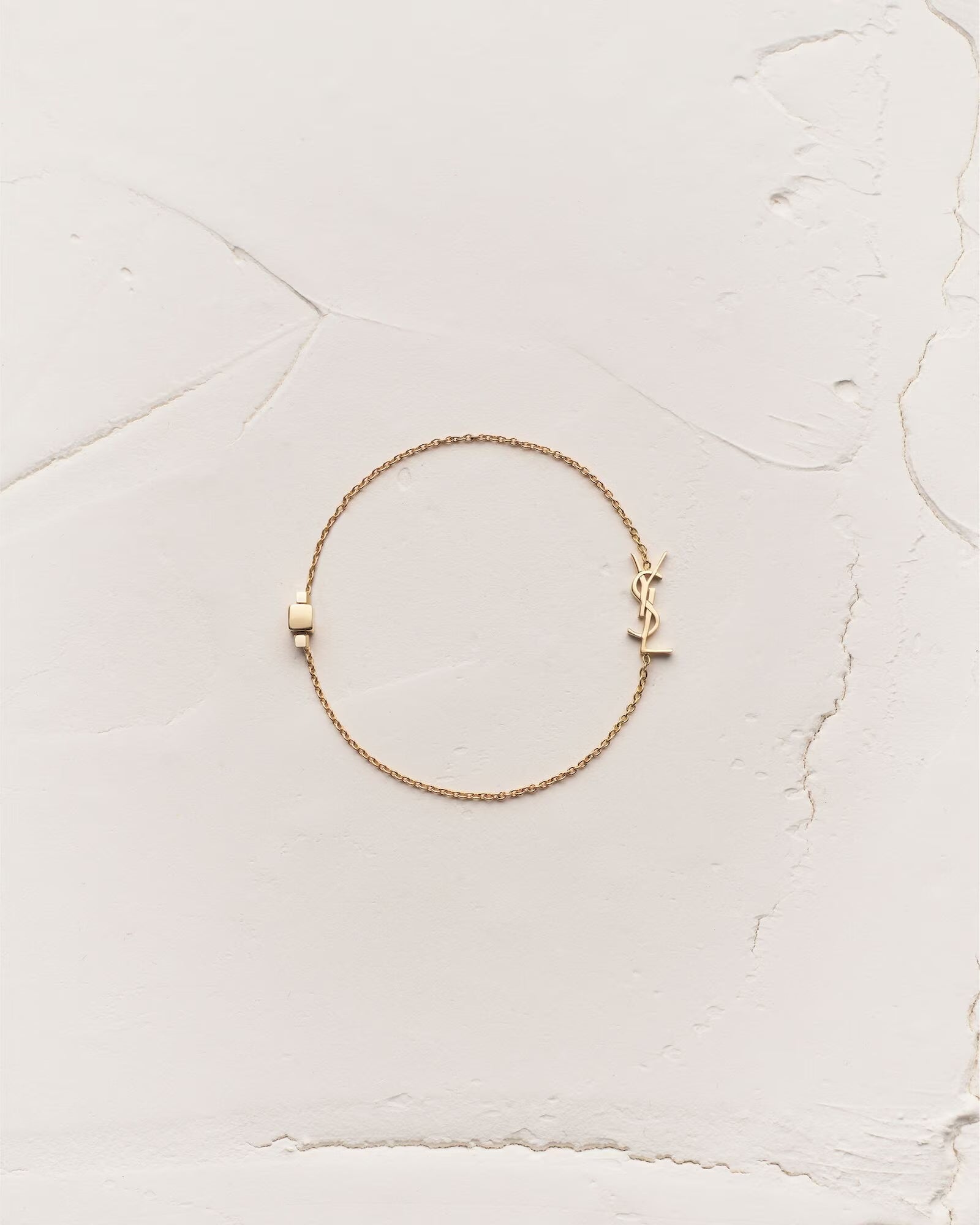 Cassandre bracelet in 18k yellow gold
